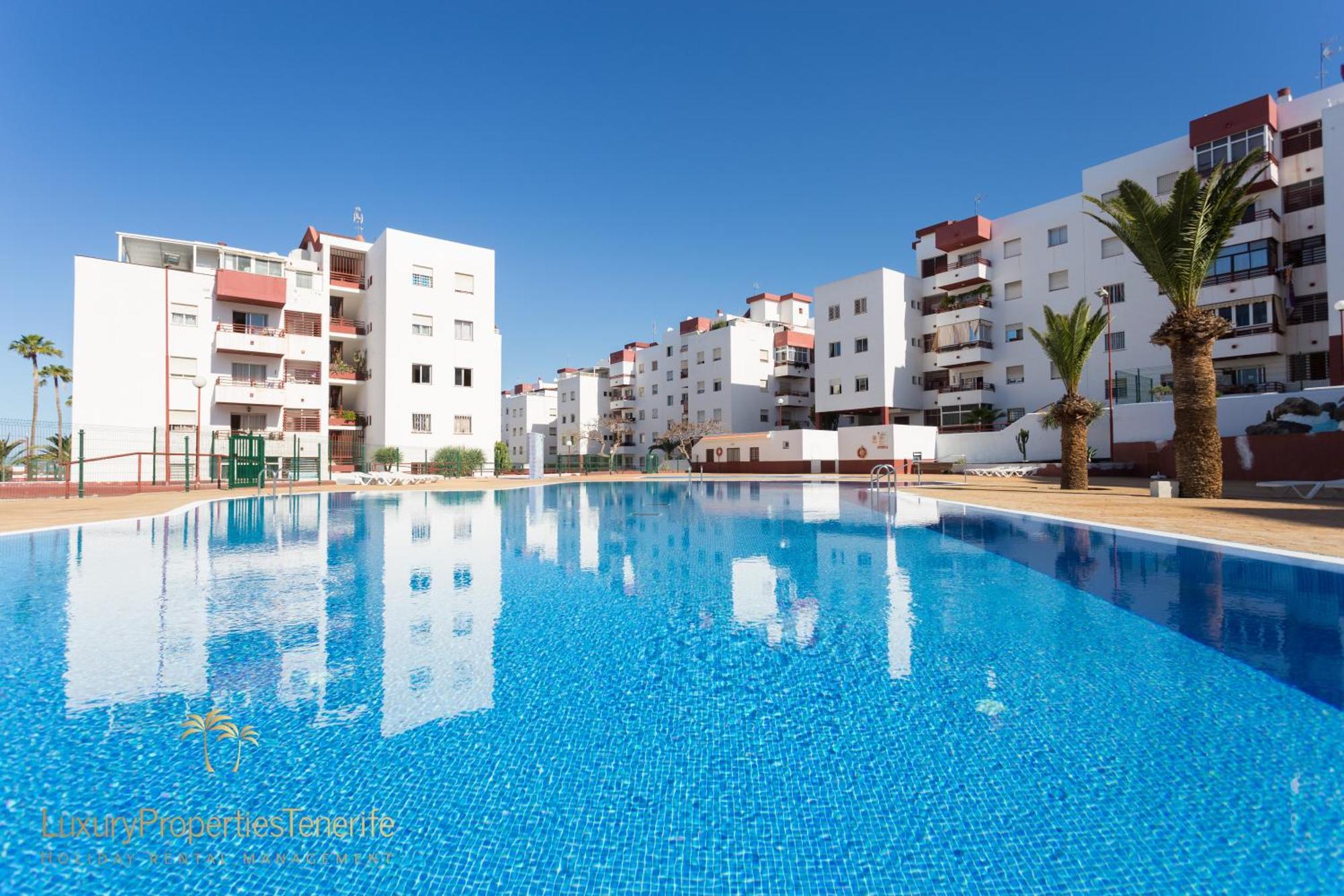 Apartamento Iris Адехе Екстериор снимка
